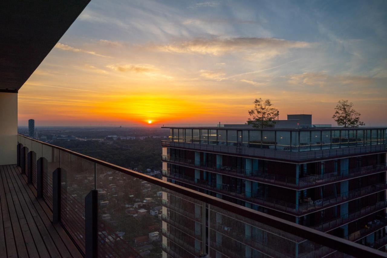Apartment Exclusive 2br Skyline Penthouse By Hm *