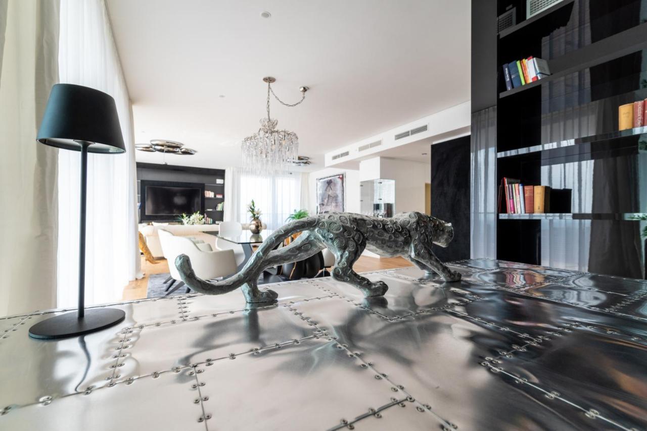 Exclusive 2br Skyline Penthouse By Hm Wien
